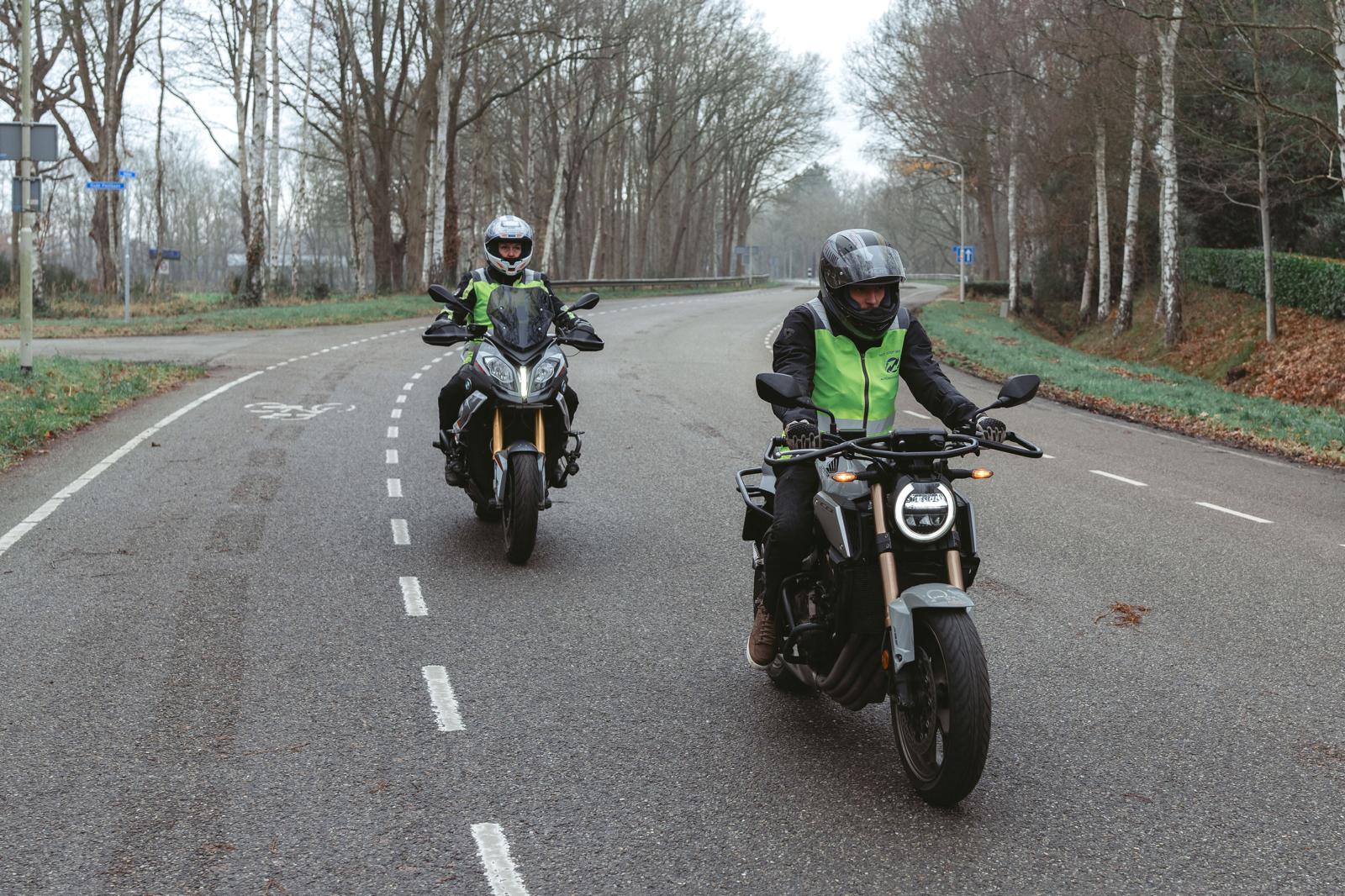 Motorrijles 9
